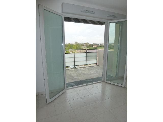 eb4b24a9bdfae8cfa13707d6b5207068